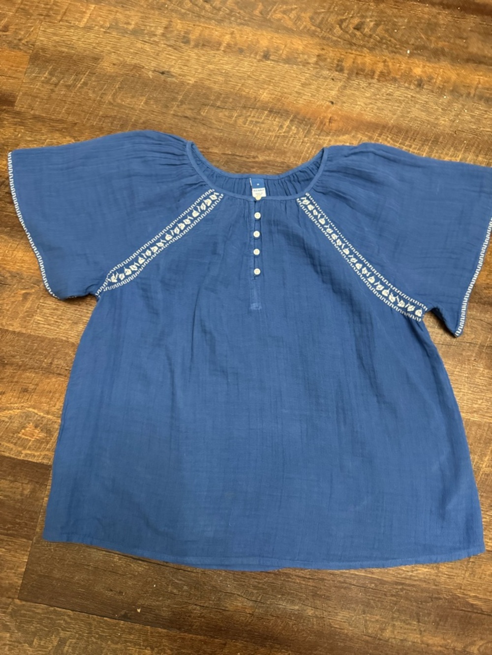 Old Navy Boho Blue Medium Flowy Button Front Peasant Top Embroidered Trim